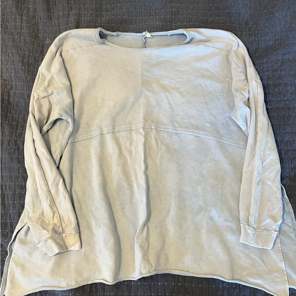 Casual Long Sleeve Top in Light Gray